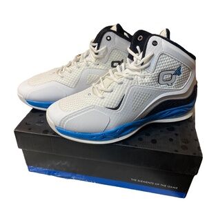 Q4 Sports Basketball Shoes Bright White Size 10.5 Mens Sneakers Q4MB-002 NEW